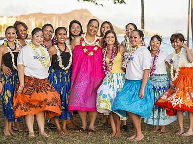 Sprachreisende erleben hawaiianische Kultur – Hula-Tanz und Englisch lernen in Honolulu, Hawaii
