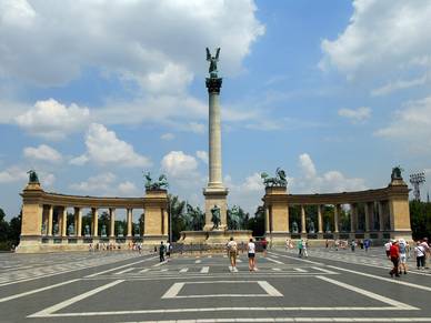 Heldenplatz Budapest, Ungarisch Sprachreisen für Erwachsene