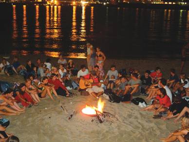 Strandparty, Englisch Sprachferien für Teenager Malta