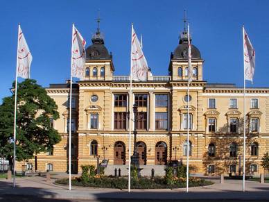 City Hall, Finnisch Sprachreisen für Erwachsene
