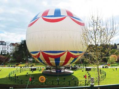 Bournemouth aus dem Heißluftballon genießen, Englisch Sprachreisen für Erwachsene