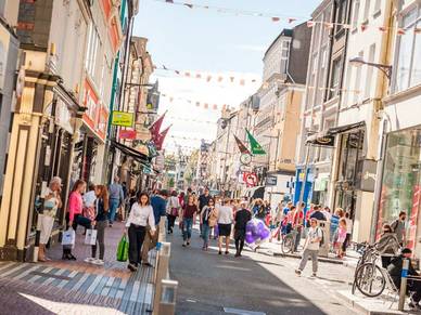 Shopping in der Innenstadt von Cork, Englisch Sprachreisen für Erwachsene