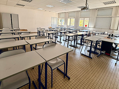 Klassenzimmer auf dem Campus Parc Imperial für den Französischunterricht für Schüler in Nizza