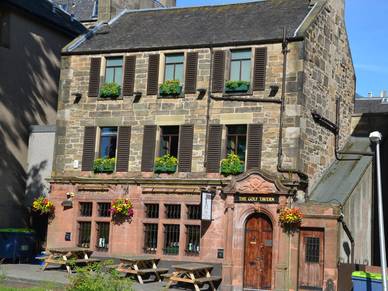 Historischer Pub in Edinburgh, Englisch Sprachreisen für Erwachsene