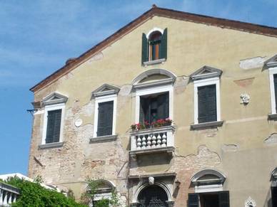 Sprachschulgebäude in Venedig 