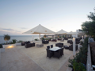 Terrasse der Salini Residenz auf Malta, Schüler Sprachreisen St. Julians