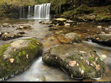 Der Wasserfall "Sgwd Ddwli", Business-Englisch in Wales