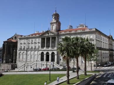 Außenansicht Palácio da Bolsa - Porto Sprachreisen