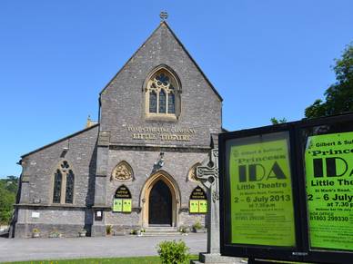 Kirche in Torquay, Englisch Sprachreisen für Erwachsene