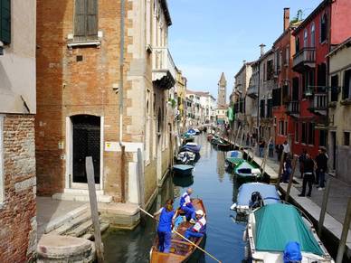 Kanal, Italienisch Sprachreisen für Erwachsene