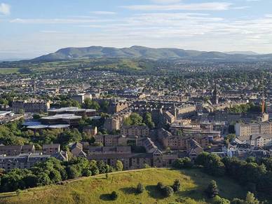 Blick über die Stadt, Englisch Sprachschule Edinburgh