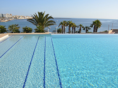 Pool des Hotels, Englisch Sprachreisen St. Julians
