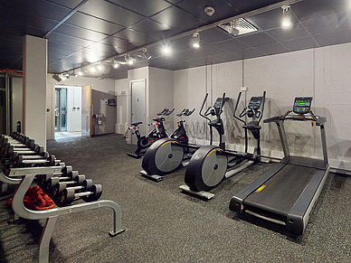 Fitnessraum der Residenz iQ Grove in Edinburgh für sportliche Aktivitäten während der Englisch Sprachreise