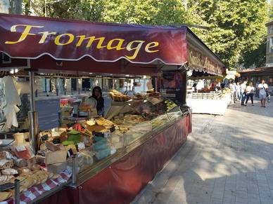 Marktstand in Aix-en-Provence, Französisch Business Sprachreise