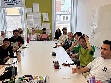 Englischunterricht in internationaler Gruppe an der Sprachschule Glasgow