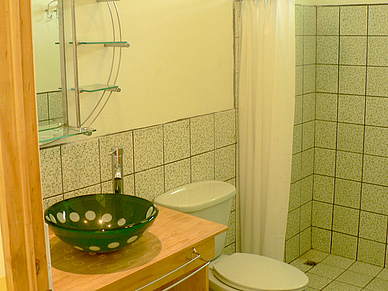 Beispiel Badezimmer in Schulresidenz, Sprachreisen nach Coronado