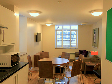 Gemeinschaftsraum im Hostel, Englisch Sprachreisen Brighton
