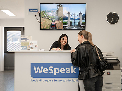 Freundlicher Empfang der WeSpeak Sprachschule in Lugano mit persönlicher Beratung