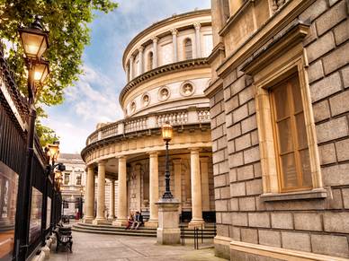 National Museum of Ireland in Dublin, Englisch Sprachreise für Erwachsene 