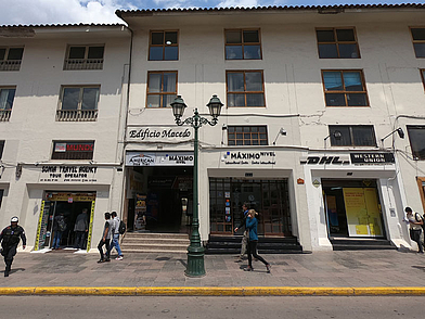 Außenansicht der Sprachschule Maximo Nivel