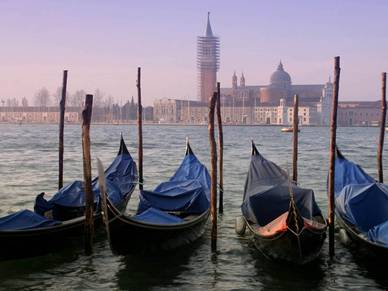 Gondolas in Venedig, Italienisch Sprachreisen für Erwachsene